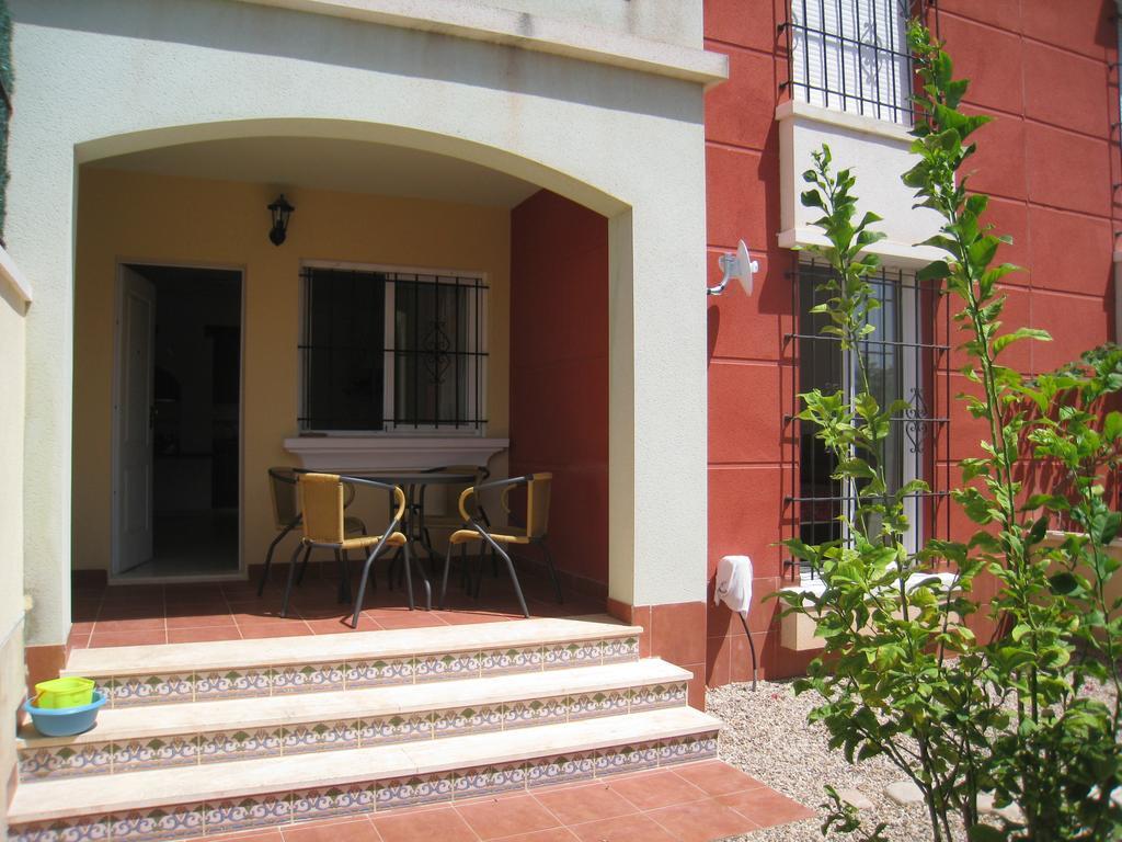 Bungalow Altos De La Bahia Torrevieja Cameră foto