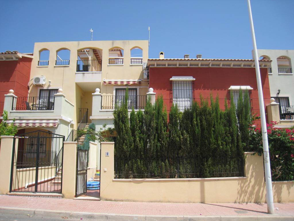 Bungalow Altos De La Bahia Torrevieja Cameră foto