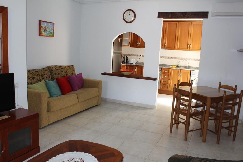Bungalow Altos De La Bahia Torrevieja Exterior foto